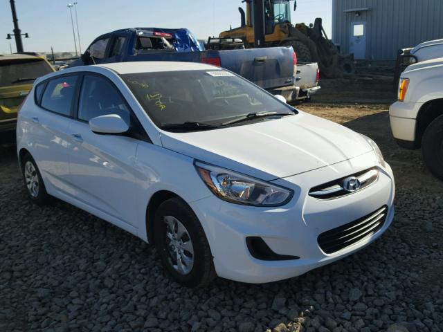 KMHCT5AEXGU277457 - 2016 HYUNDAI ACCENT SE WHITE photo 1