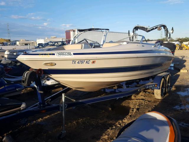 LAR74980D404 - 2004 LARS MARINE/TRL BEIGE photo 2