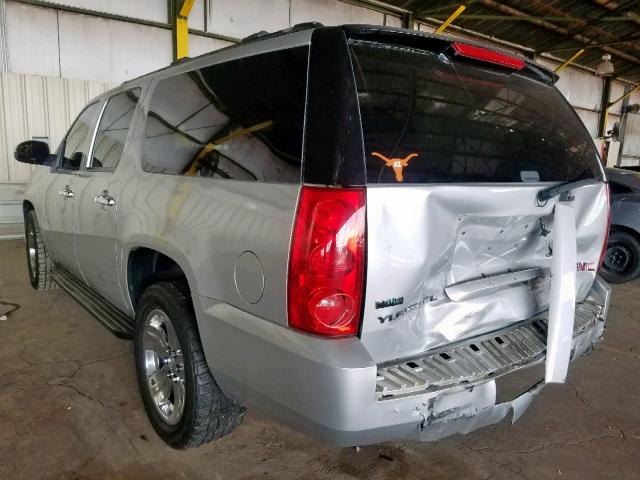 1GKUCHE01AR136932 - 2010 GMC YUKON XL C SILVER photo 3