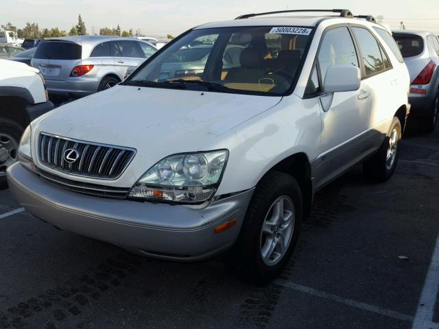 JTJGF10U320131042 - 2002 LEXUS RX 300 WHITE photo 2