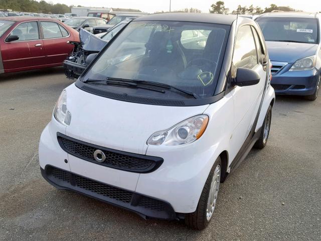 WMEEJ3BA0DK603665 - 2013 SMART FORTWO PUR WHITE photo 2