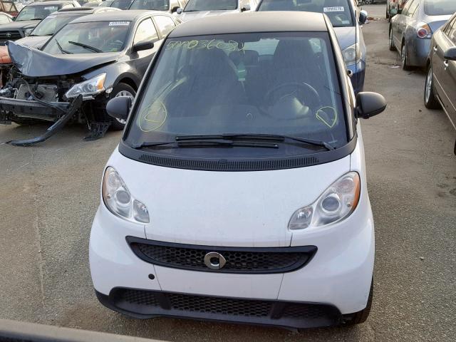 WMEEJ3BA0DK603665 - 2013 SMART FORTWO PUR WHITE photo 9