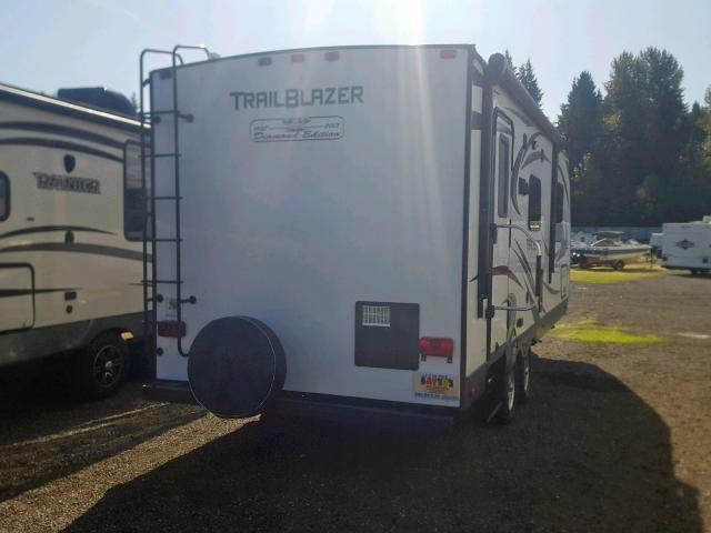 47CTKMM21DD314022 - 2013 KOMF TRAILBLAZE WHITE photo 4