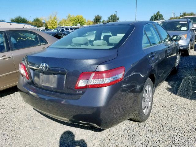 4T1BF3EK0BU711448 - 2011 TOYOTA CAMRY BASE GRAY photo 4