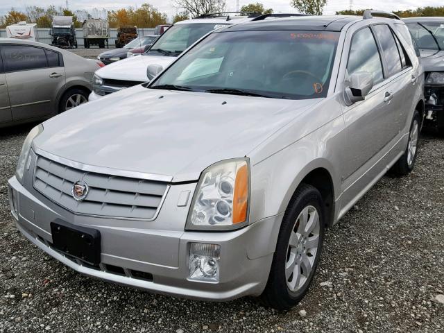 1GYEE63A560215388 - 2006 CADILLAC SRX SILVER photo 2