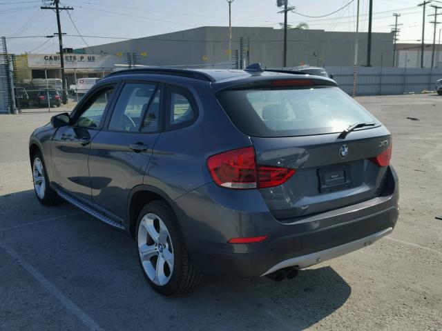 WBAVM5C51FVV93746 - 2015 BMW X1 XDRIVE3 GRAY photo 3