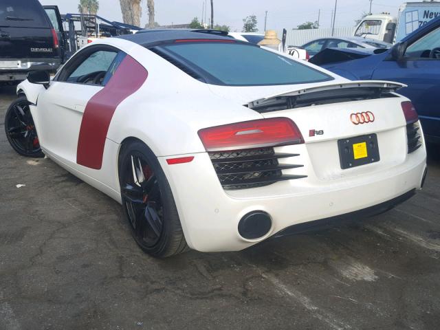 WUAAUAFG7F7001202 - 2015 AUDI R8 4.2 QUA WHITE photo 3