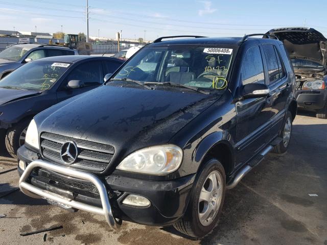 4JGAB57E25A549807 - 2005 MERCEDES-BENZ ML 350 BLACK photo 2