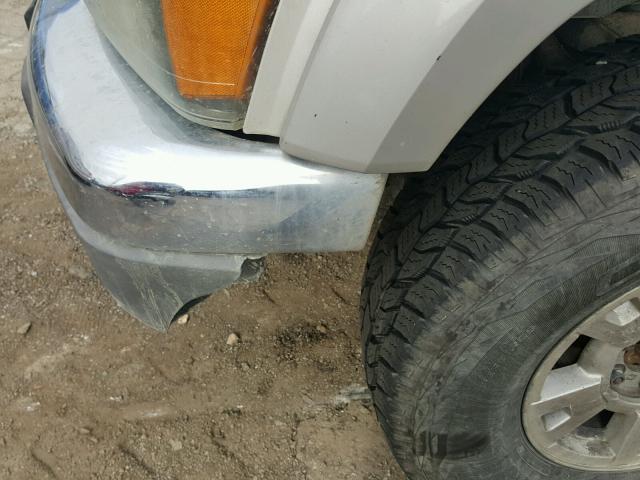 1GTDT19E888129324 - 2008 GMC CANYON SILVER photo 9