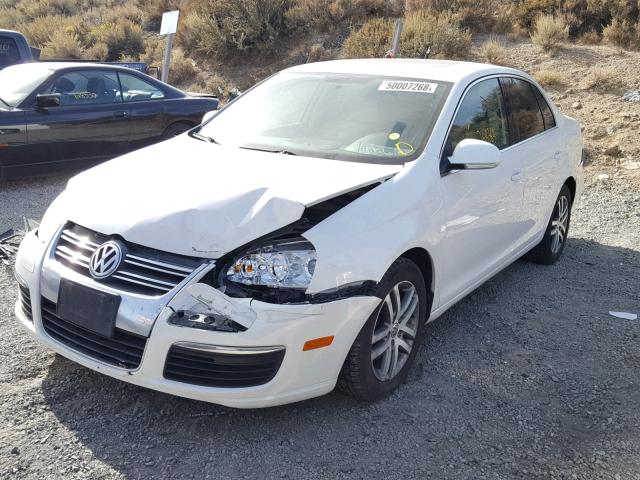 3VWST71K86M713286 - 2006 VOLKSWAGEN JETTA TDI WHITE photo 2