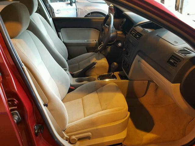 3FAHP06Z56R227929 - 2006 FORD FUSION S RED photo 5