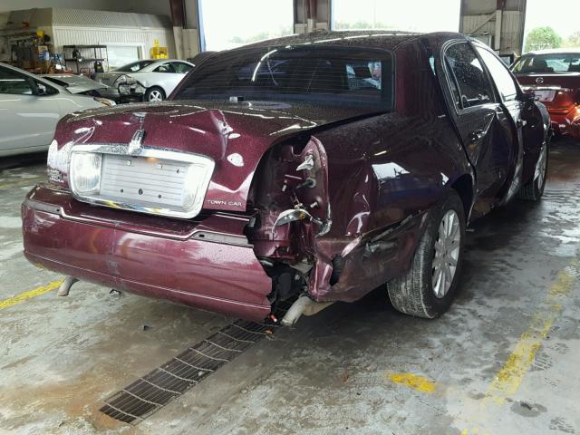 1LNHM81V46Y615298 - 2006 LINCOLN TOWN CAR S RED photo 4