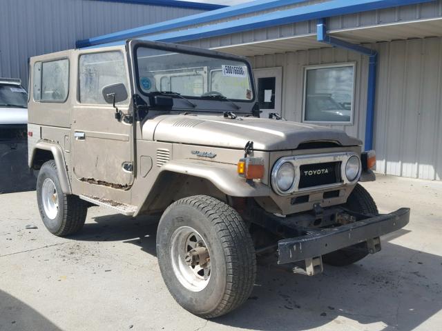 FJ40247297 - 1977 TOYOTA LAND CRUIS GOLD photo 1