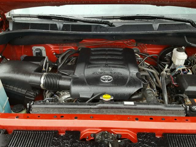 5TFDW5F11HX599636 - 2017 TOYOTA TUNDRA CRE RED photo 7