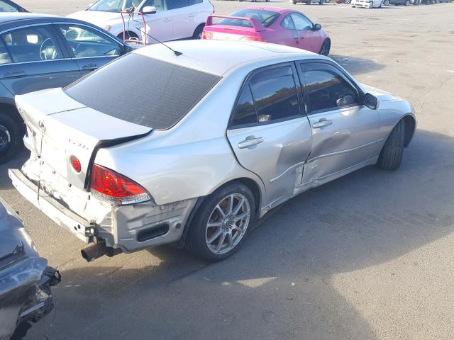 JTHBD182310026178 - 2001 LEXUS IS 300 SILVER photo 4