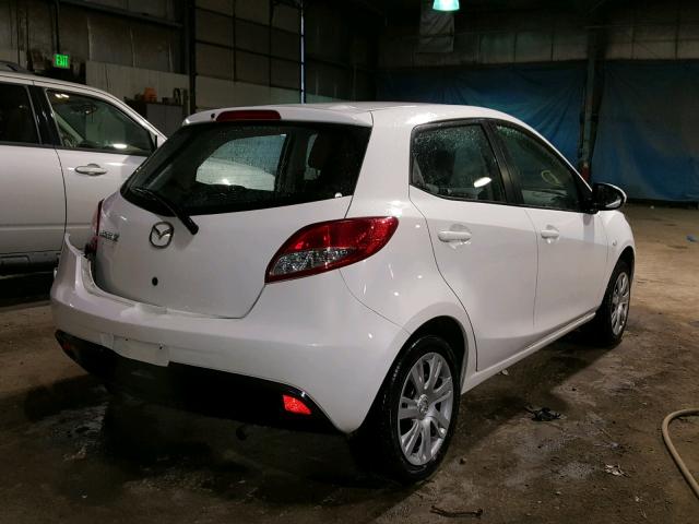 JM1DE1KZ2E0183848 - 2014 MAZDA MAZDA2 SPO WHITE photo 4