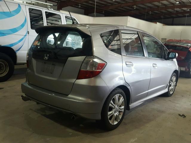 JHMGE886X9C000461 - 2009 HONDA FIT SPORT SILVER photo 4