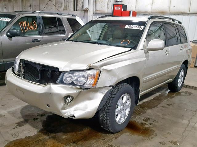 JTEHF21A330144341 - 2003 TOYOTA HIGHLANDER GOLD photo 2