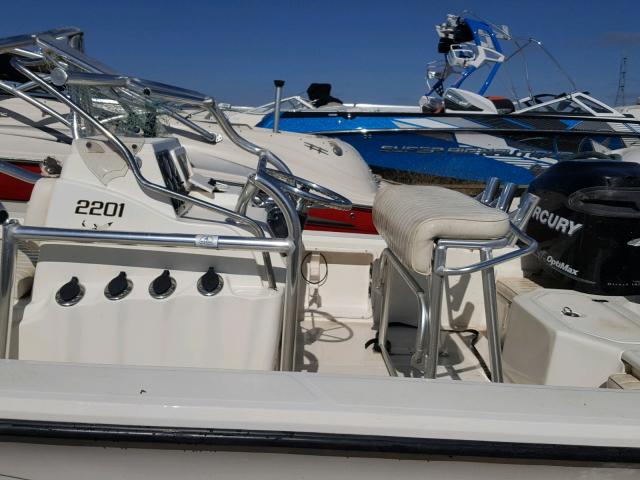 KENA47MLL708 - 2008 MAKO BOAT WHITE photo 6