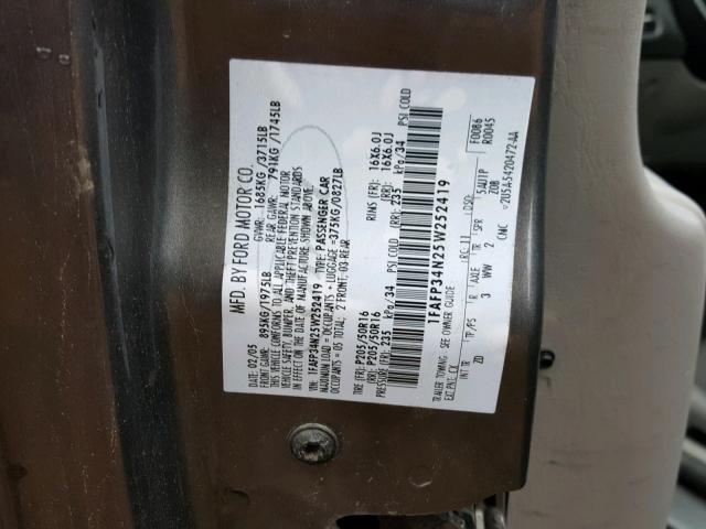 1FAFP34N25W252419 - 2005 FORD FOCUS ZX4 GRAY photo 10