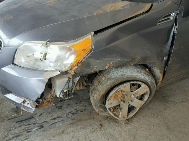 KL1TD66E69B618567 - 2009 CHEVROLET AVEO LS GRAY photo 9