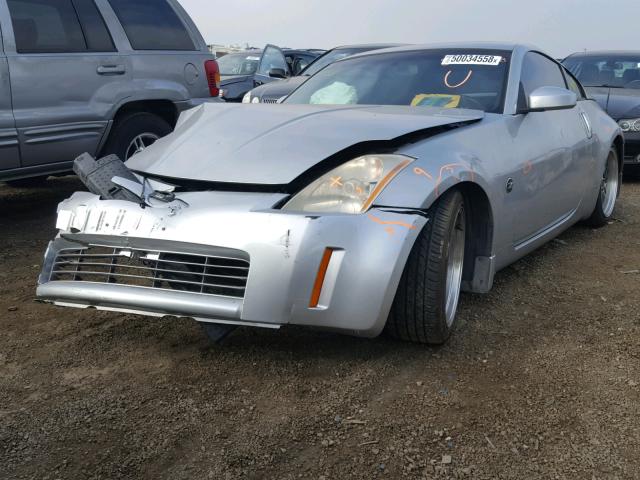 JN1AZ34DX5M601962 - 2005 NISSAN 350Z COUPE SILVER photo 2