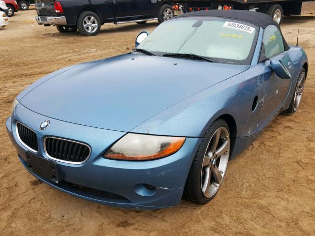 4USBT33433LR62757 - 2003 BMW Z4 2.5 BLUE photo 2