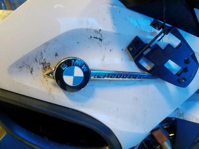 WB10A130XJZ466981 - 2018 BMW R1200 RT WHITE photo 10
