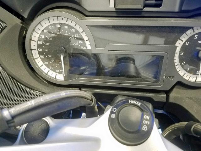 WB10A130XJZ466981 - 2018 BMW R1200 RT WHITE photo 8