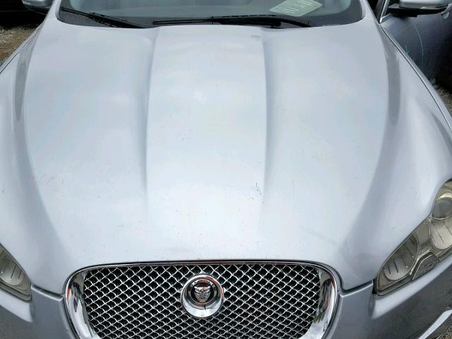 SAJWA0FA3AHR54219 - 2010 JAGUAR XF LUXURY SILVER photo 7