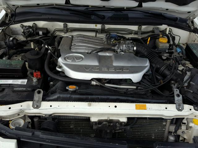 JNRDR09Y72W252456 - 2002 INFINITI QX4 WHITE photo 7