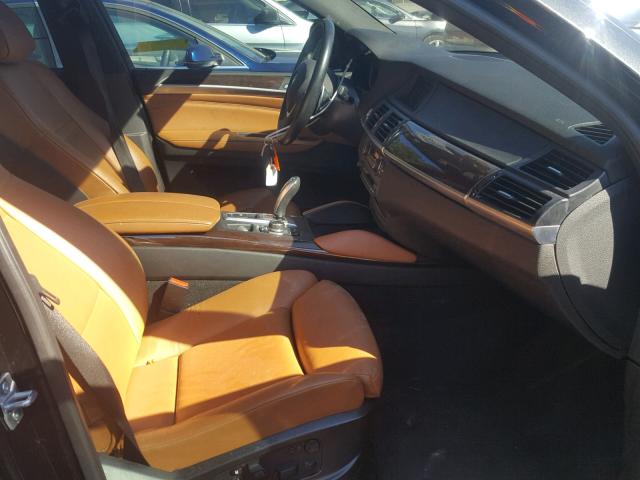 5UXFG8C55DL592042 - 2013 BMW X6 XDRIVE5 შავი ფოტო 5