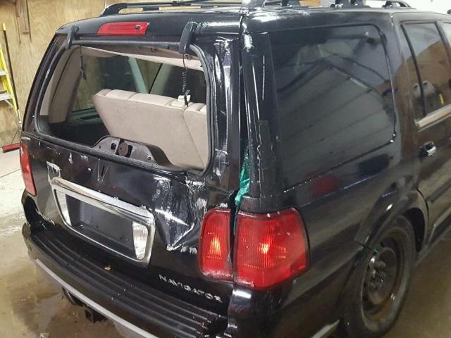 5LMFU28R93LJ35695 - 2003 LINCOLN NAVIGATOR Schwarz Foto 9