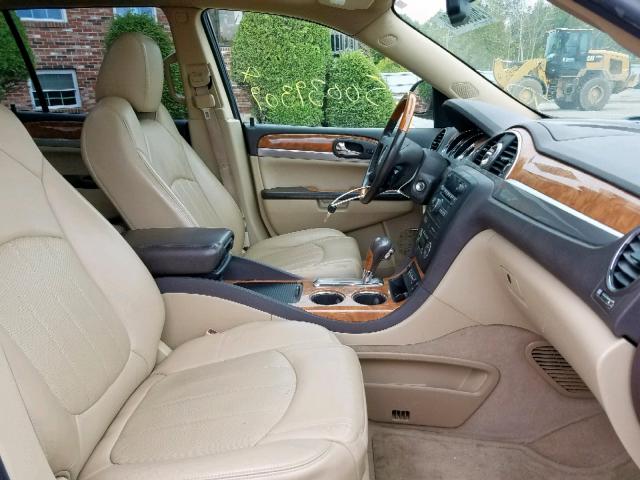 5GAKVCED6CJ260815 - 2012 BUICK ENCLAVE BROWN photo 5