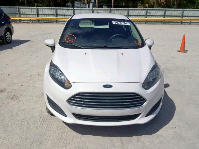 3FADP4TJ5GM169713 - 2016 FORD FIESTA S WHITE photo 9