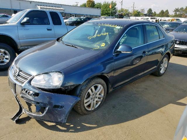 3VWRL71K39M068677 - 2009 VOLKSWAGEN JETTA TDI BLUE photo 2