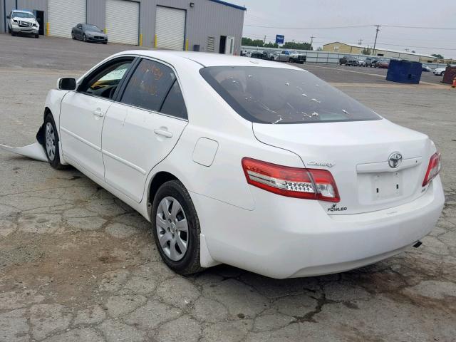 4T1BF3EKXAU564344 - 2010 TOYOTA CAMRY BASE WHITE photo 3