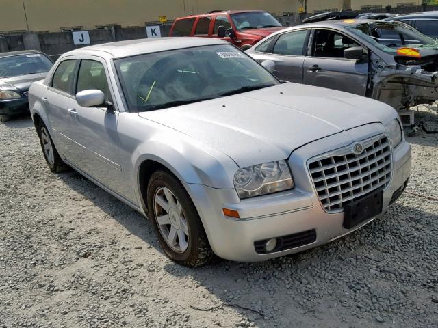 2C3JA53G15H104351 - 2005 CHRYSLER 300 TOURIN SILVER photo 1