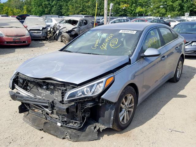 5NPE24AF4HH583102 - 2017 HYUNDAI SONATA SE GRAY photo 2