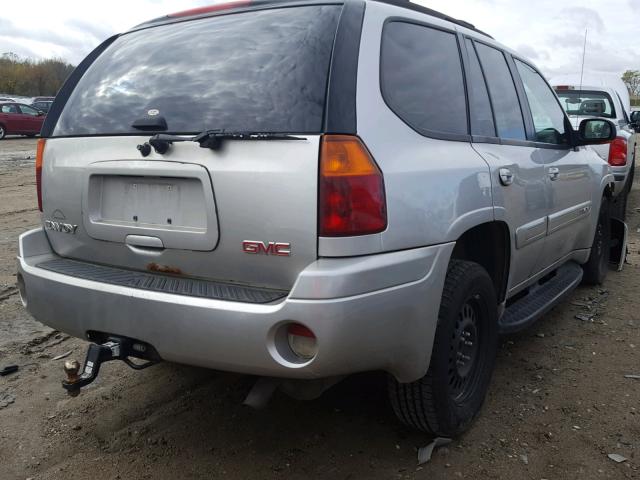 1GKDT13S052301864 - 2005 GMC ENVOY SILVER photo 4