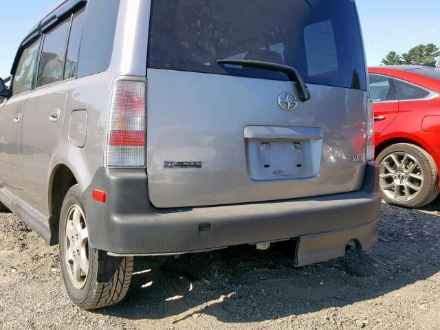 JTLKT324X64122937 - 2006 TOYOTA SCION XB 灰色 照片 9