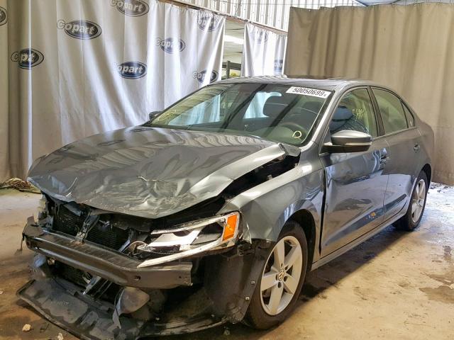 3VWLL7AJXBM069649 - 2011 VOLKSWAGEN JETTA TDI GRAY photo 2