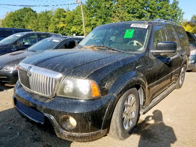 5LMFU28R33LJ00392 - 2003 LINCOLN NAVIGATOR BLACK photo 2