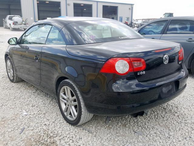 WVWFA71F98V016117 - 2008 VOLKSWAGEN EOS LUX 黑色 照片 3