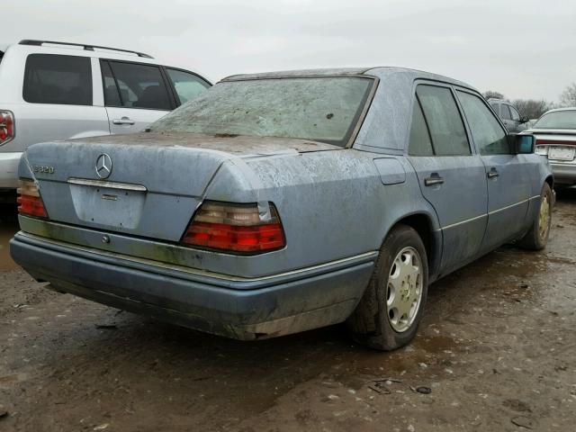 WDBEA32E7RC122233 - 1994 MERCEDES-BENZ E 320 BLUE photo 4