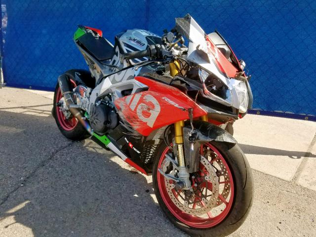 ZD4KEU007JS001061 - 2018 APRILIA RSV4 R TWO TONE photo 1