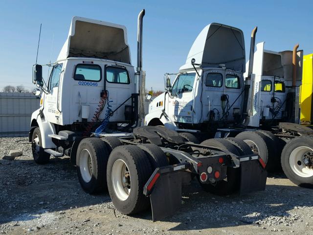 2FWJA3CV36AW47127 - 2006 STERLING TRUCK AT 9500 WHITE photo 3