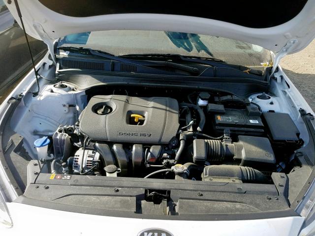 3KPF24AD6KE114639 - 2019 KIA FORTE FE WHITE photo 7