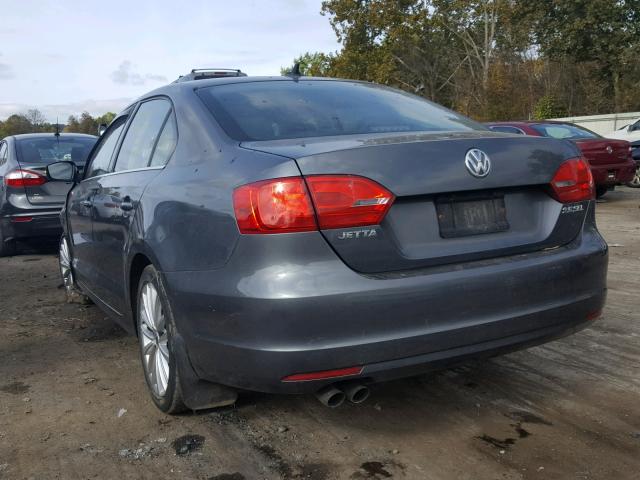 3VWGZ7AJXBM373919 - 2011 VOLKSWAGEN JETTA SEL GRAY photo 3