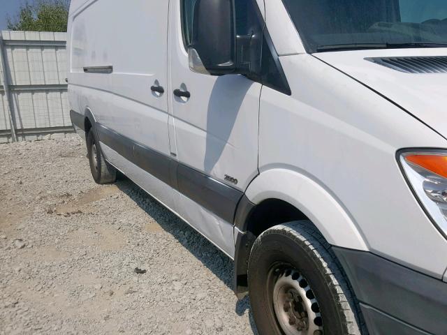 WD3PE8CC5C5684498 - 2012 MERCEDES-BENZ SPRINTER 2 WHITE photo 9